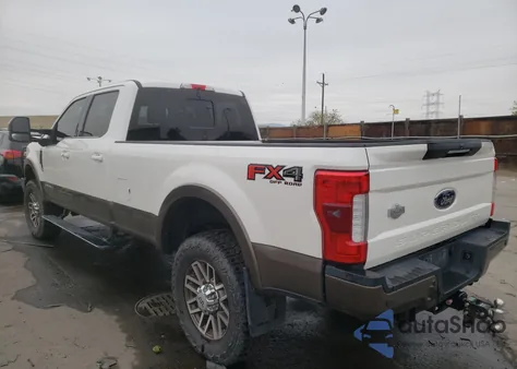 2017 Ford F350 Super Duty z USA, uszkodzony, nr VIN 1FT8W3BT1HEC50422